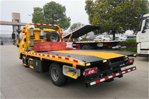 恭城道路救援拖车报价